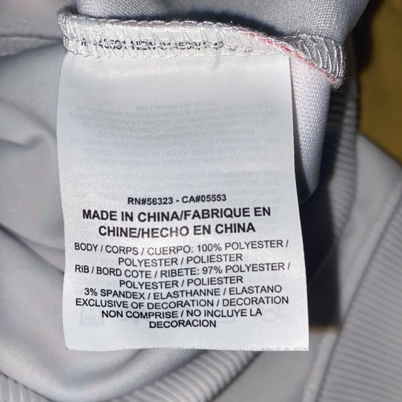 Nike Sports Top - Picture 6 of 6